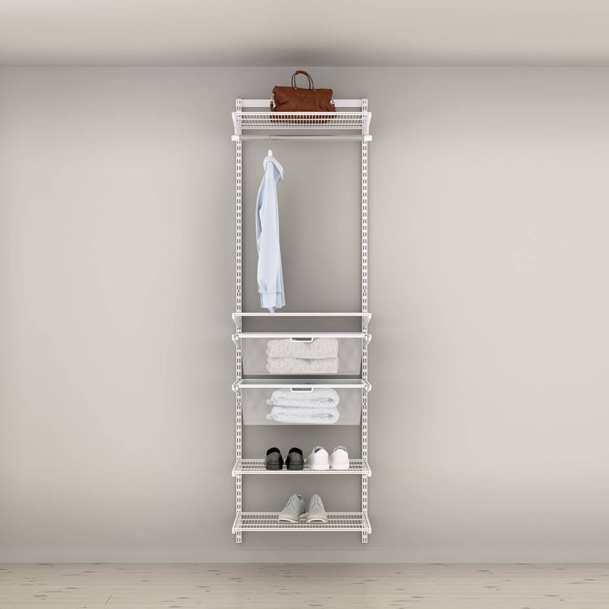 Hotové šatní řešení Classic by Elfa v bílé variantě - var. 2