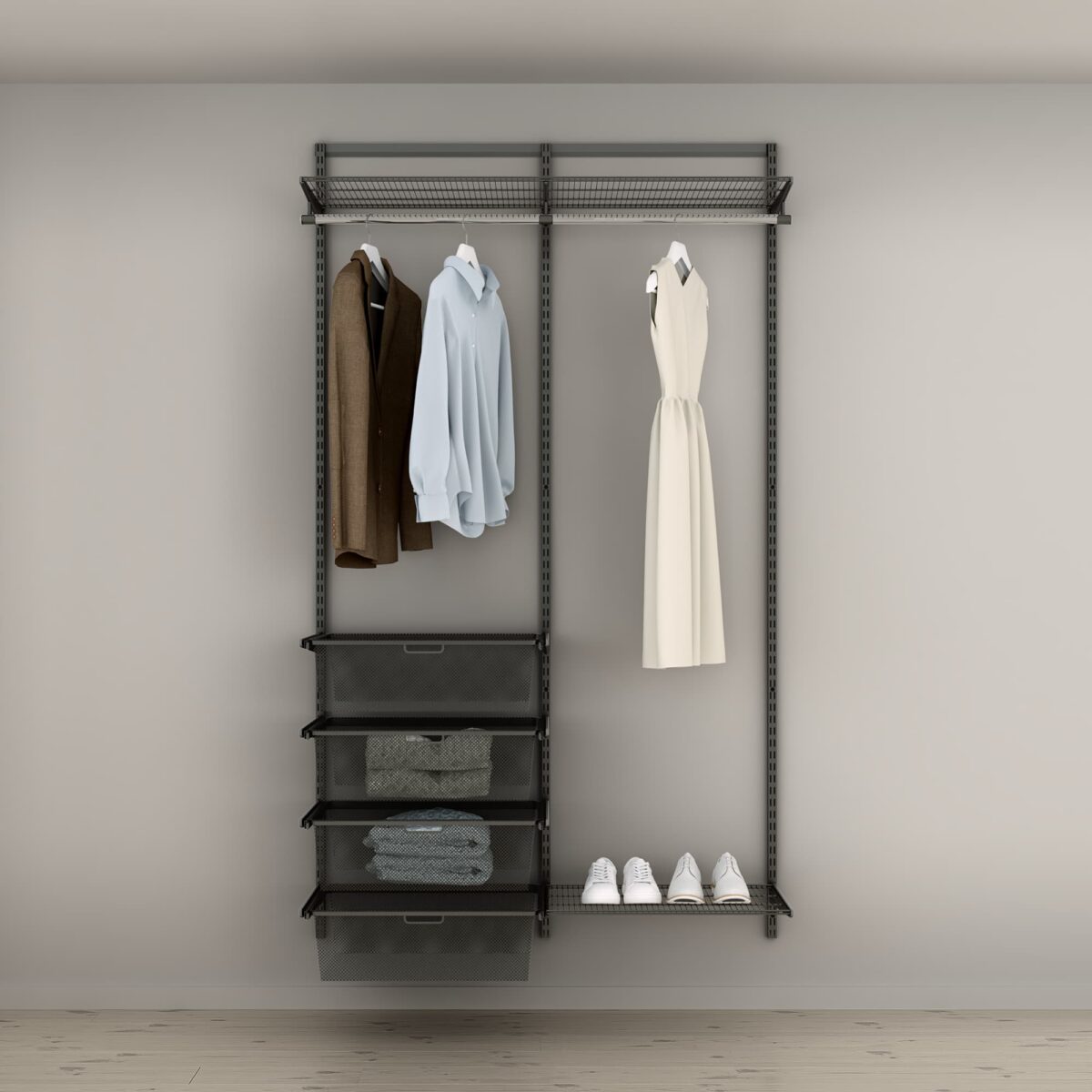 Hotové šatní řešení Classic by Elfa v grafitové variantě - var. 3