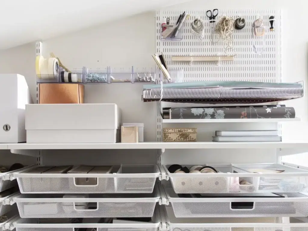 Úložná sestava řady Classic by Elfa.